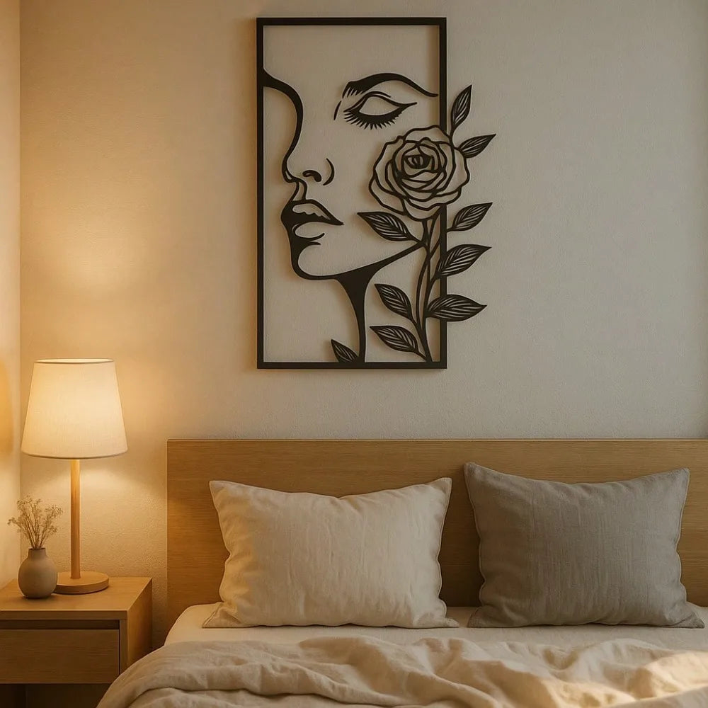 Arte de Parede em Metal | Silhueta Feminina com Flores Minimalista