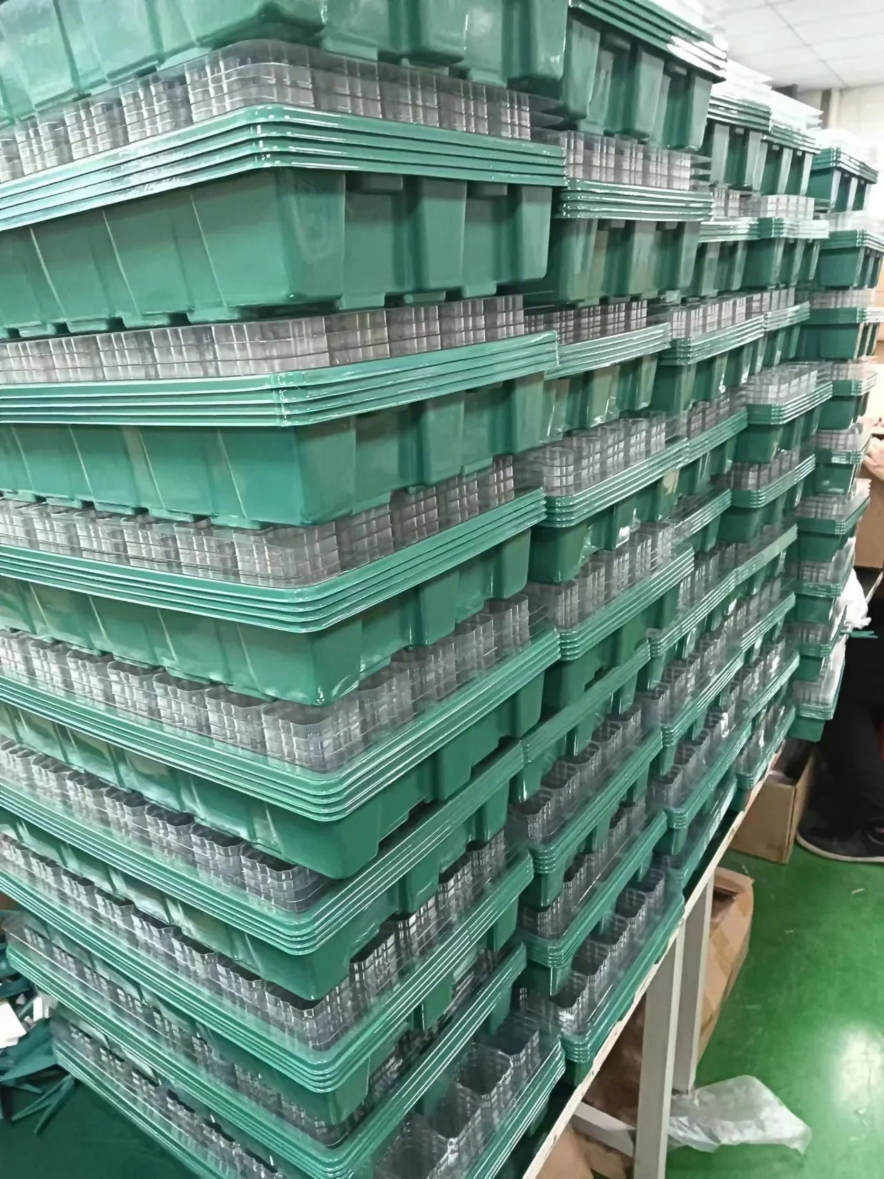 Kit Germinador com Luz LED Crescimento – Bandeja Sementes Regulagem Humidade e Ventilação | ZODOLAMP