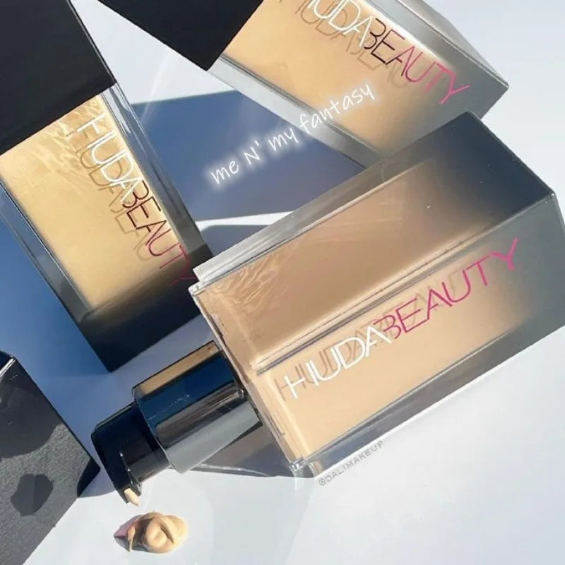 Base Líquida Huda Beauty Matte | Cobertura Total e Longa Duração