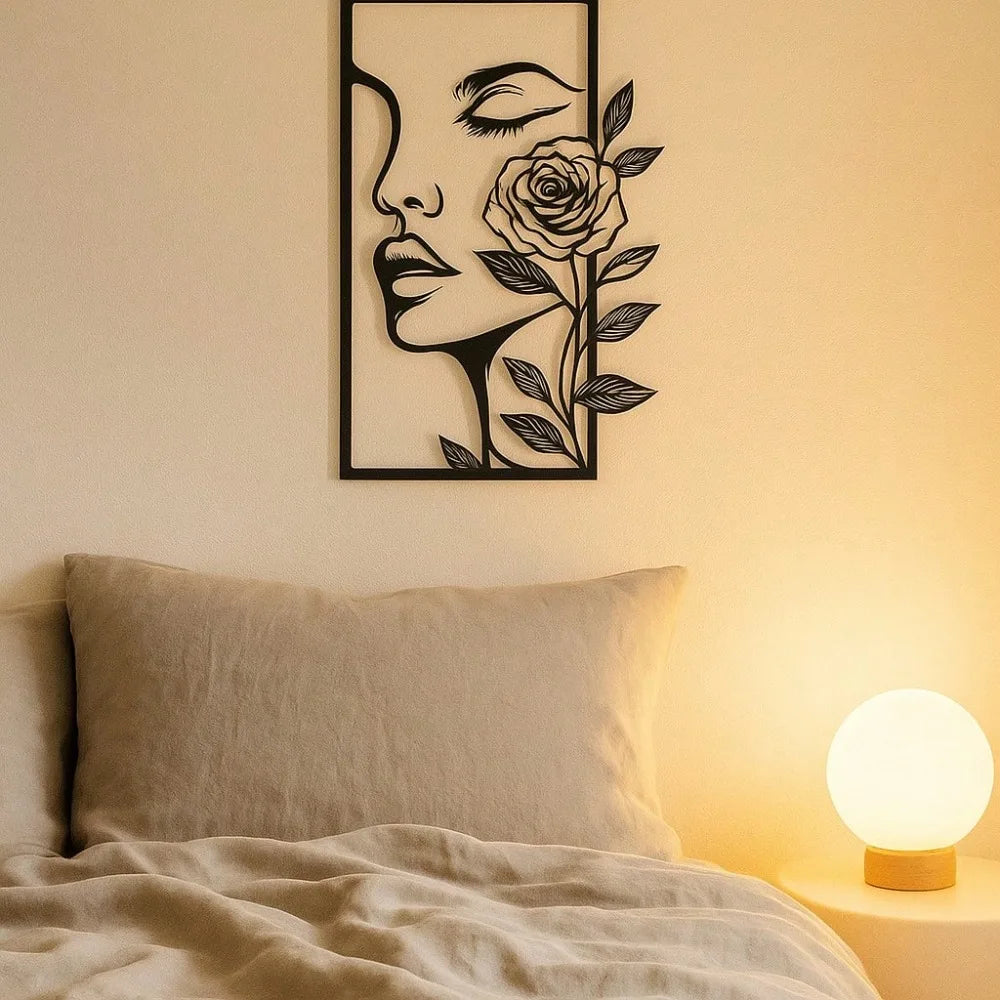 Arte de Parede em Metal | Silhueta Feminina com Flores Minimalista