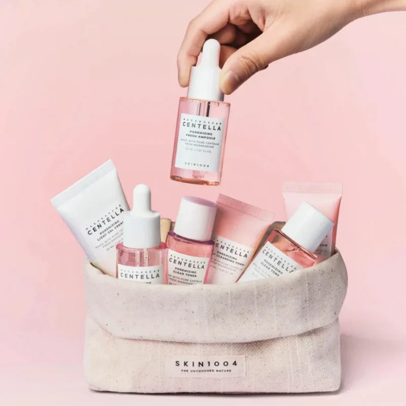 Kit de Viagem Skincare Coreano Centella & Sal Rosa — Tónico, Espuma, Ampola e Gel Creme | SKIN1004