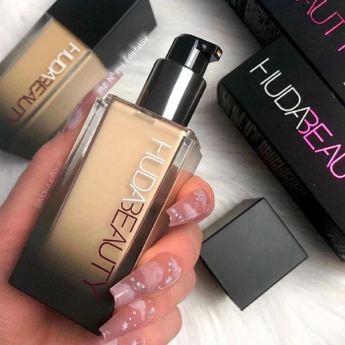 Base Líquida Huda Beauty Matte | Cobertura Total e Longa Duração